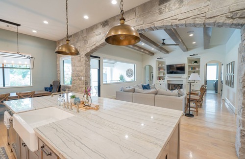 Lazybrook/Timbergrove House | Greater Heights Area Luxury Retreat - Private Pool + Game Room