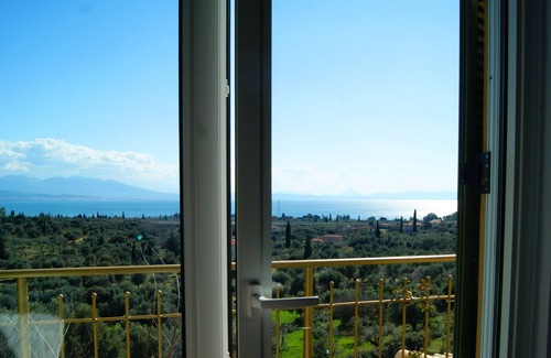Gefira Mpania Villa | "Greek Boho" Luxurious Villa near Nafpaktos!