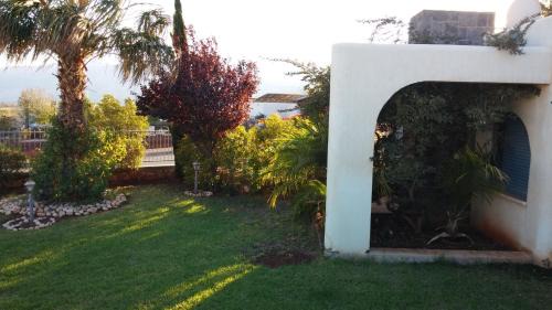 Ma'ayan Baruch Cabin | Greek Relaxation