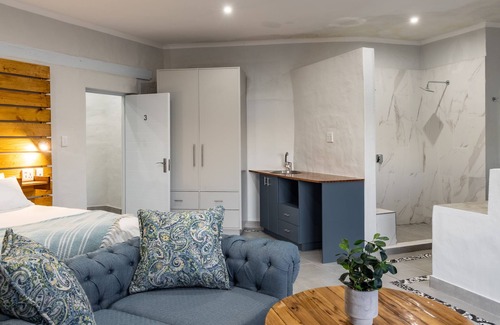 Redhill House | Greek Villa, suites with full buffet breakfast included.
