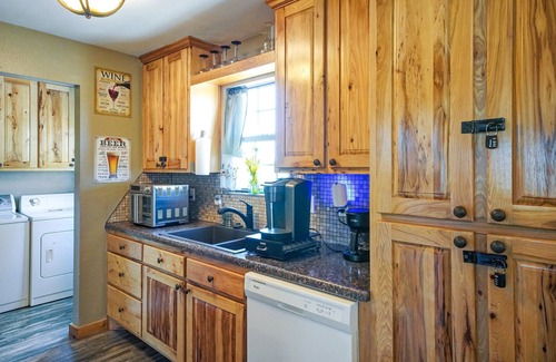 Mineral Wells Villa | Green Acres- Charming Farmhouse plus 4acres