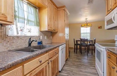 Mineral Wells Villa | Green Acres- Charming Farmhouse plus 4acres