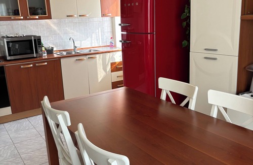 Viverone Apartment | Green Appartament Apartment, Lake view surrounded by greenery
