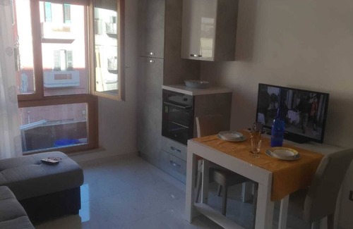 Cagliari Apartment | Green asparagine
