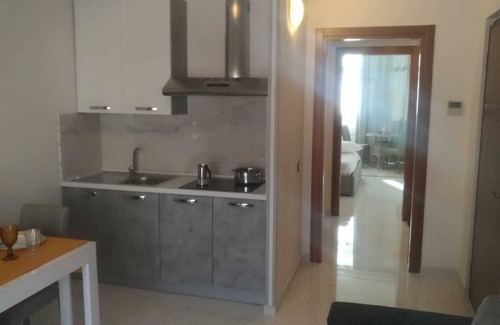 Cagliari Apartment | Green asparagine