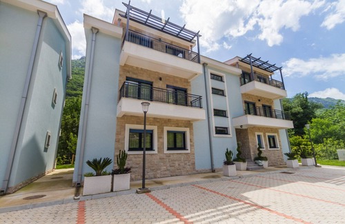 Donji Morinj Apartment | Green Bay Apartments Morinj - One Bedroom Apartment