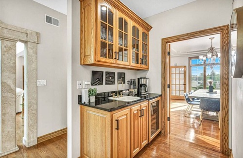 Green Bay Apartment | Green Bay Oasis - Private Resort