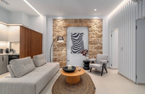 Piraeus Apartment | Green & Blue Suites: Portside Luxe Suite (A/C, 300Mbps Wi-Fi)