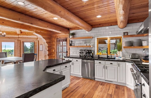 St. Charles Cabin | Green Canyon Chalet (Sleeps 40) by Bear Lake Luxury Rentals