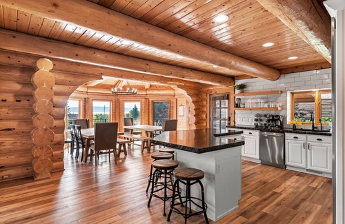 St. Charles Cabin | Green Canyon Chalet (Sleeps 40) by Bear Lake Luxury Rentals