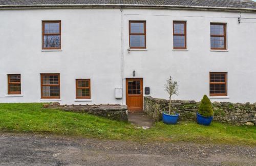 Llangain House | Green Castle