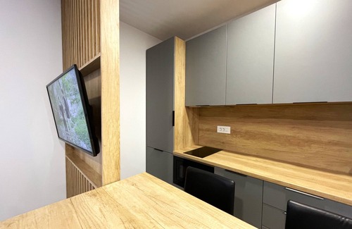 Sinaia Apartment | Green Charm Studio