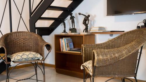 Quartieri Spagnoli Apartment | Green Chiaia three