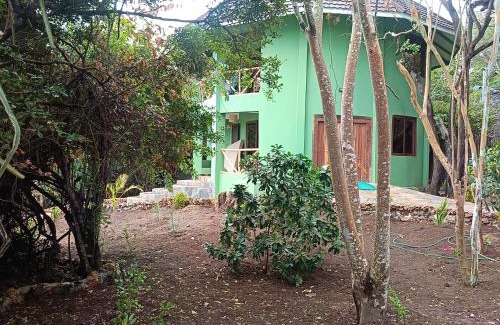 Shimoni Apartment | Green Deluxe Cottage