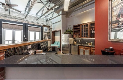 Brazos Apartment | Green Door Lofts-Urban Cowboy - Silos/Downtown