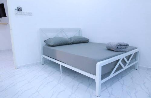 Kampung Telaga Nibong Villa | Green Dream Homestay 3 Kota Bharu 3 Aircond Room With Wifi & Netflix