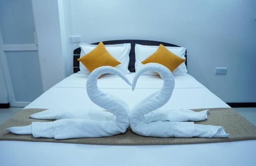 Boralesgamuwa Apartment | Green Eye Apartment & Hotel