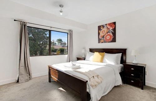Manurewa House | Green Family 5BR Retreat in Wattle Downs w Yard