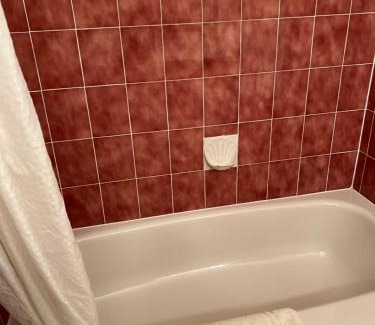 Whitecourt Hotel | Green Gables Inn