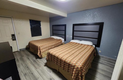 Greensboro Hotel | Green Garden Inn