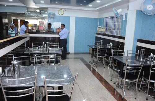 Vadapalani Hotel | Green Grande Inn