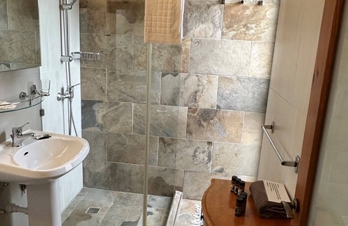 Swieqi House | Green Grove Guest house