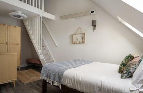 South Cerney House | Green Haven