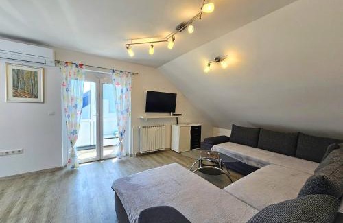 Zirovnica Apartment | Green Hill Apartments