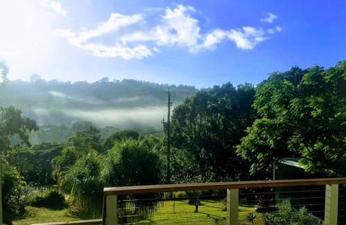 Kin Kin House | Green Hill Cottage, Heart of Noosa Hinterland
