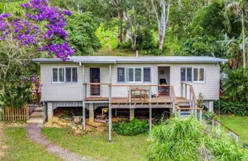 Kin Kin House | Green Hill Cottage, Heart of Noosa Hinterland