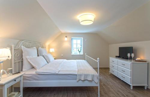 Berkovitsa House | Green Hill Guest House