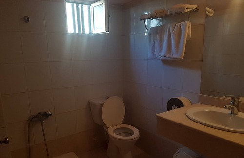 Jdeideh Hotel | Green Hill Hotel