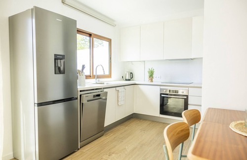 Vila Baleira House | Green House Beach Side Oasis