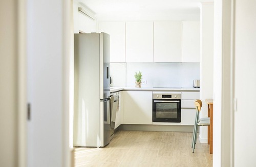 Vila Baleira House | Green House Beach Side Oasis