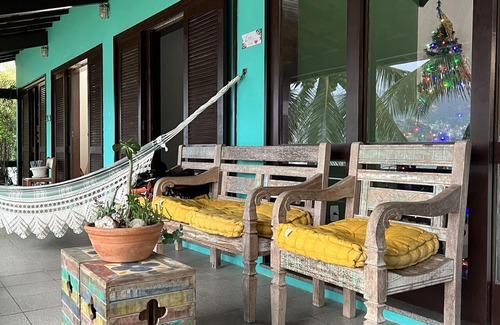 Praia do Jardim Villa | Green house by the sea