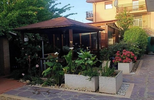 Zona XXXII Acilia Nord Apartment | Green house