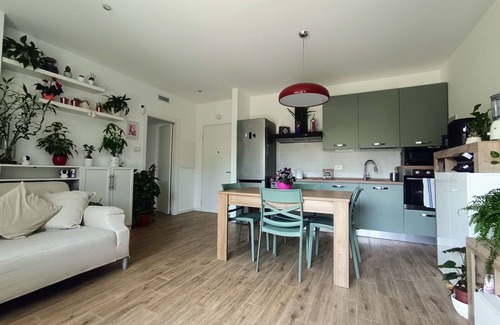 Rozzano Apartment | Green House