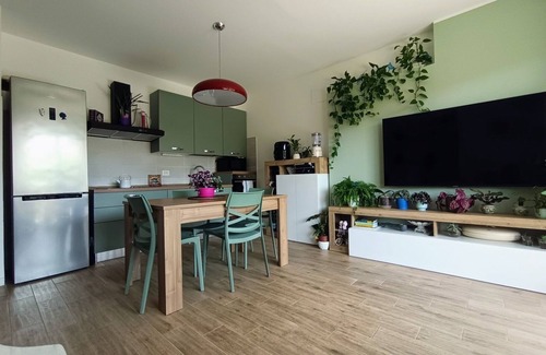 Rozzano Apartment | Green House