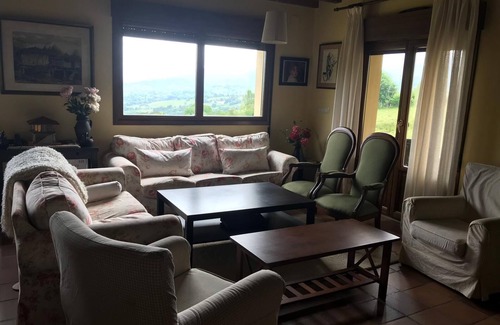 La Llana House | Green House of Bierces