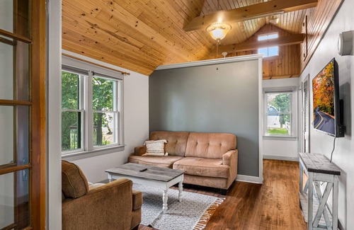 Green Lake House | Green Lake 2 Bedroom Home