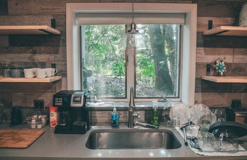 Interlochen Cottage | GREEN LAKE RETREAT ~ MODERN SPACIOUS LAKE HOME