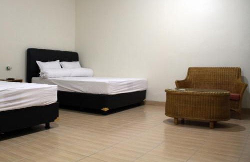 Catur Tunggal House | Green Leaf Guest House by Sinergi