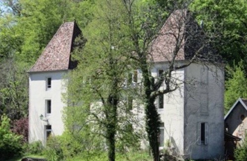 Nans-sous-Sainte-Anne Cabin | Green, magical, unusual, cozy accommodation for lovers