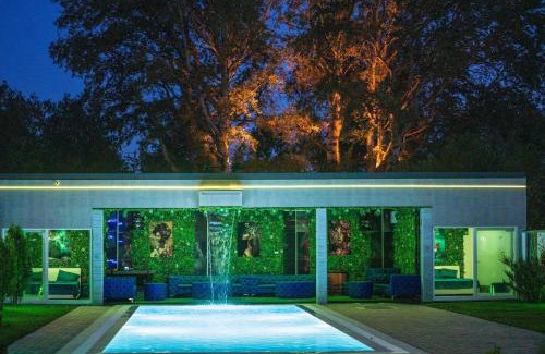 Domnesti Villa | Green Mansion