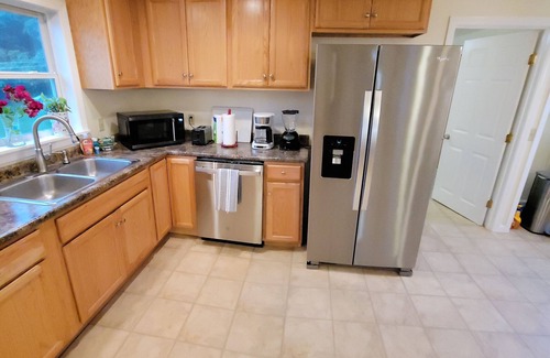 Bennington Apartment | Green Mountain Getaway