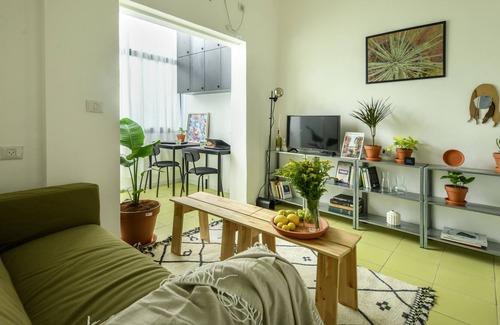 Haifa Apartment | Green Oasis 1BR Apartment near Talpiot Market