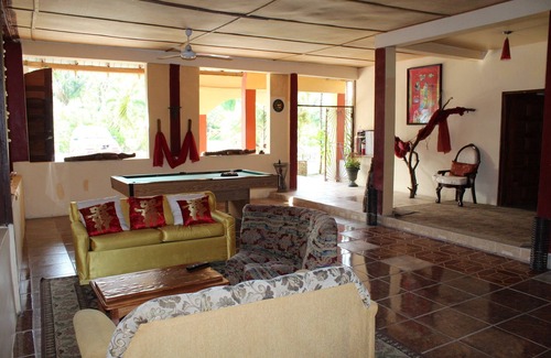 Armenia House | Green Oasis Ranch: A Botanical Escape in Belize