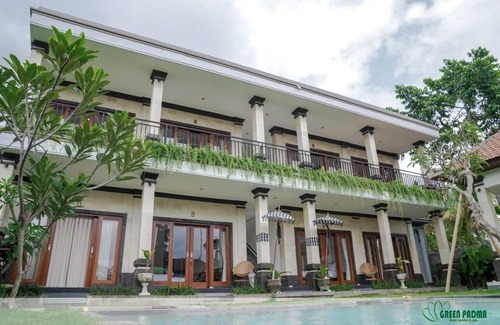 Peliatan Villa | Green Padma Ubud Deluxe Room