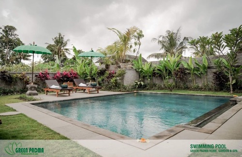 Peliatan Villa | Green Padma Ubud Deluxe Room