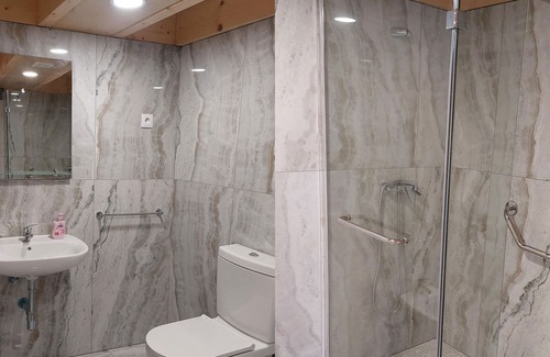 Covas House | Green Paradise Glamping, holiday home for 4 people with a terrace